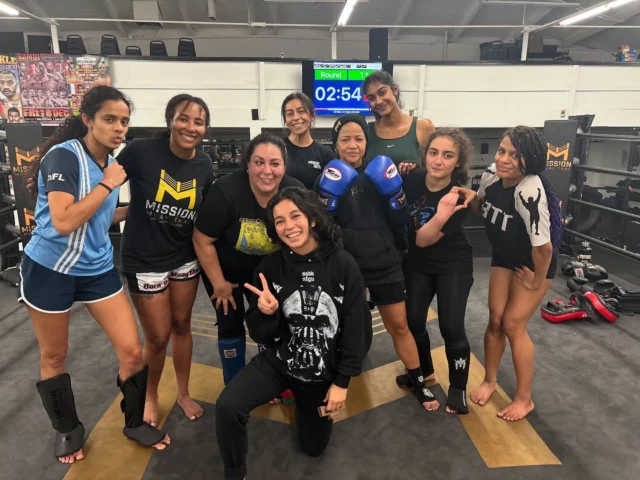 Lioness Fight Class (Ladies Only) every week with Coach Jessie! 

Fridays (6 pm) and Saturdays (11 am) with this amazing group of fierce ladies ✊🏽