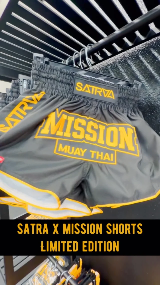 JUST DROPPED — SATRA x MISSION MUAY THAI

Our new Limited Edition Satra x Mission Muay Thai Shorts are officially here and available in Black & Gold! Limited quantities available - if you want a pair, grab yours ASAP before they’re all gone. 

Thank you @satrawoot 🙏🏽
