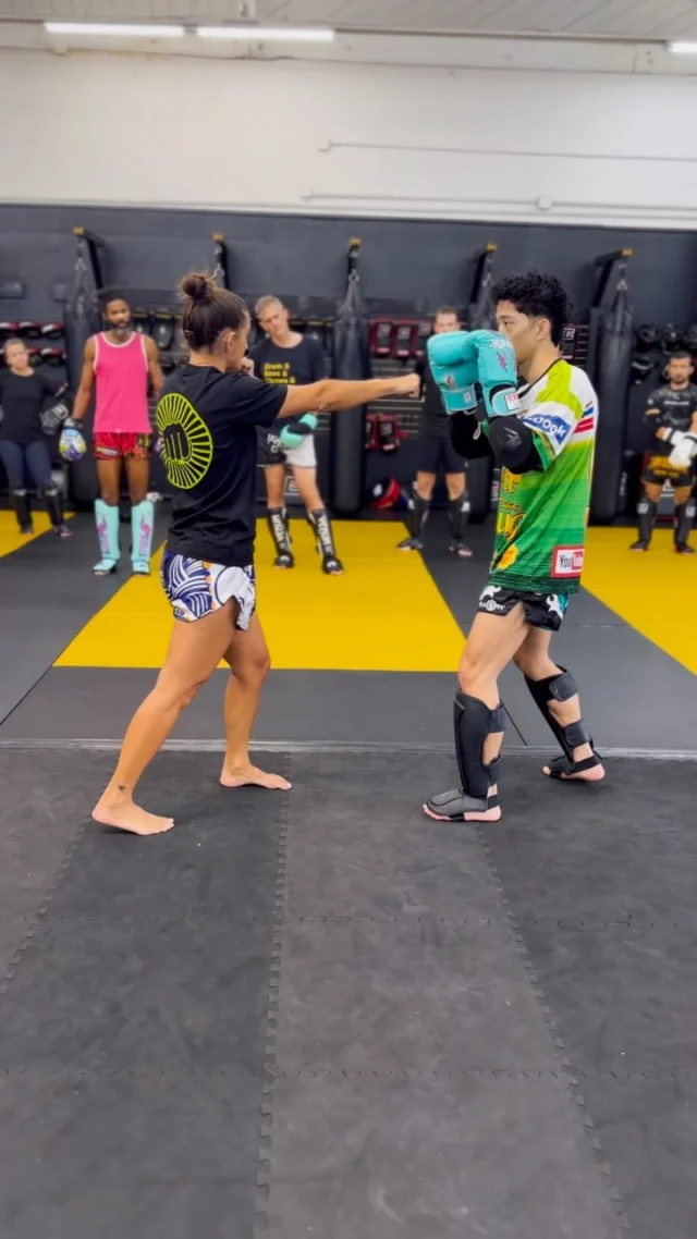 Another high-level Muay Thai Development Class in the books with our teacher-tactician, @tiffanytimebomb! 

Boxing sequences to open up knees x elbows x angle kicks based on range control and open kill shots💥

In our MTD class, we deliver a lesson plan for all levels based on fight case scenarios. With any art, knowledge takes time to resonate, but over time it becomes second nature - plus it’s a lot of fun ✊🏽

Thank you TimeBomb 🙏🏽